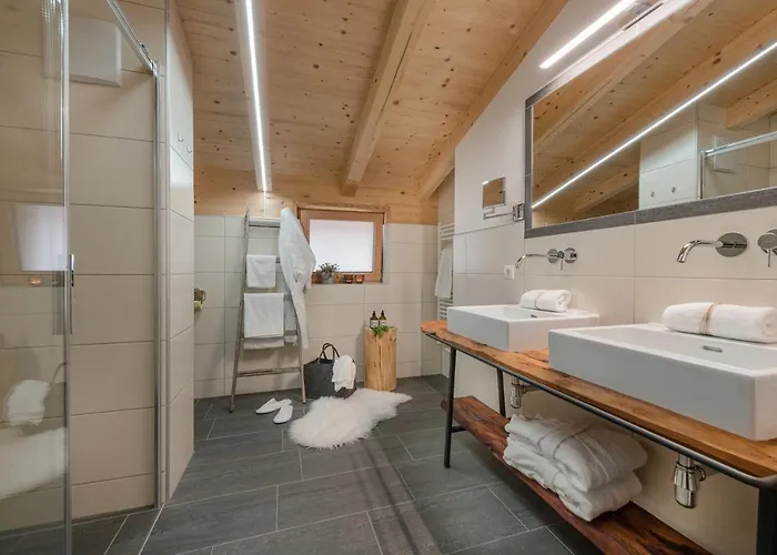 Zillertaler Hofchalets בקתה *