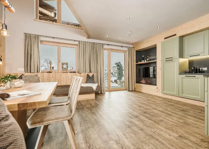 Zillertaler Hofchalets בקתה שטום